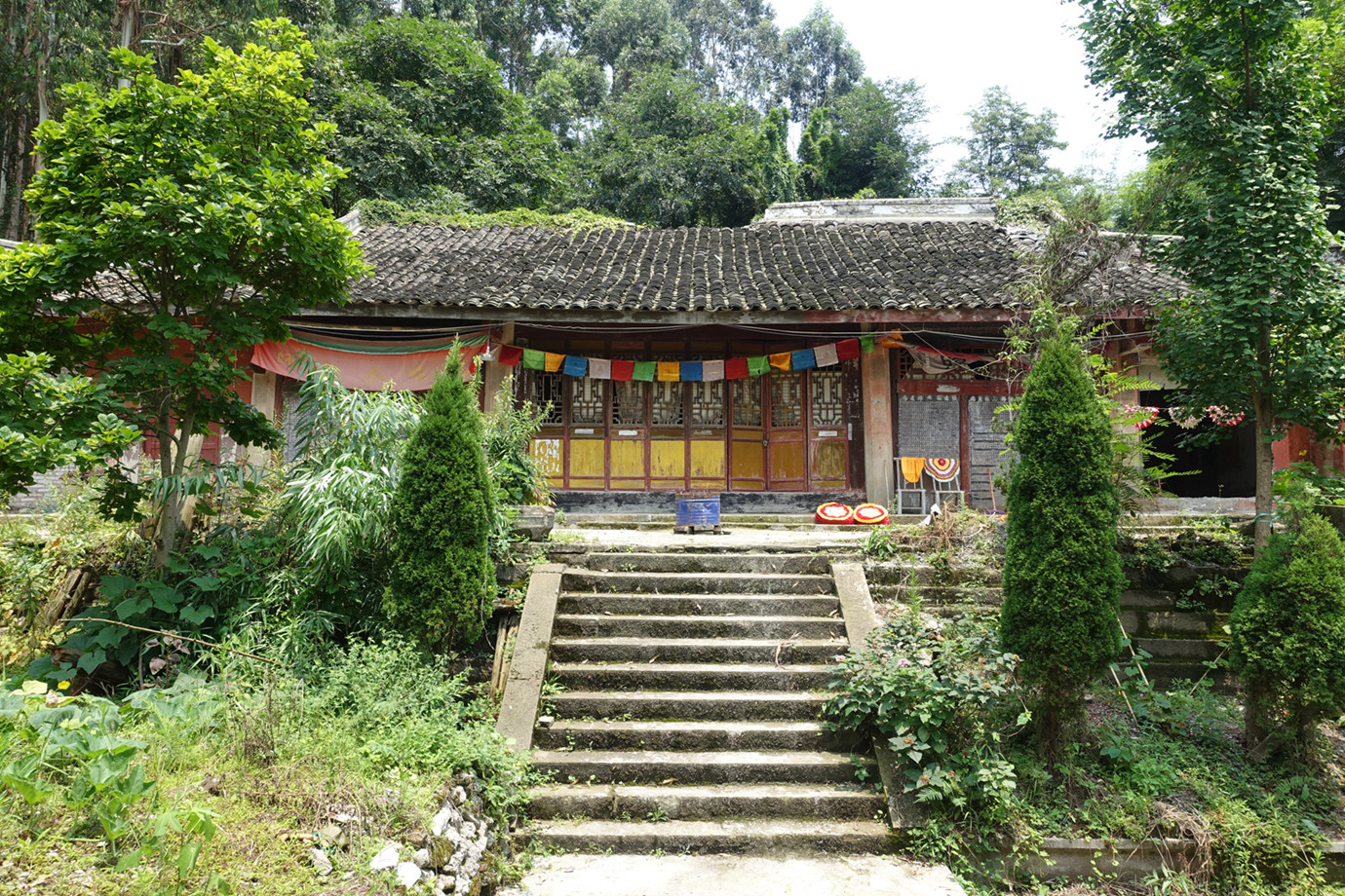 四川彭州-九隴山水懺道場